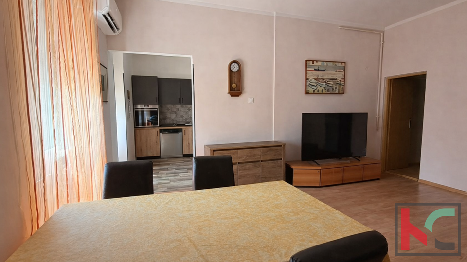 Stanovanje&comma; 100 m2&comma; Prodaja&comma; Pula - Centar