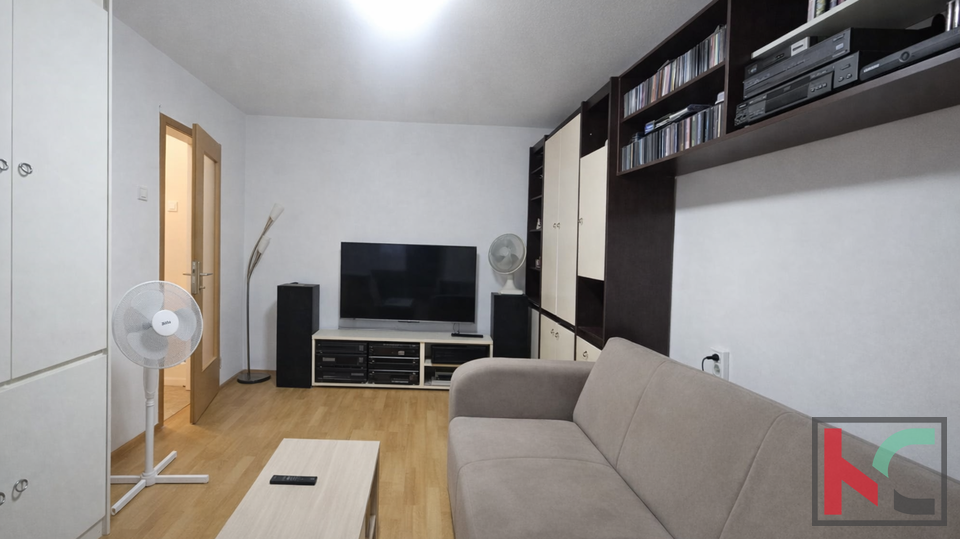PULA&comma; GARSONJERA 27&comma;34M2 &num;PRODAJA