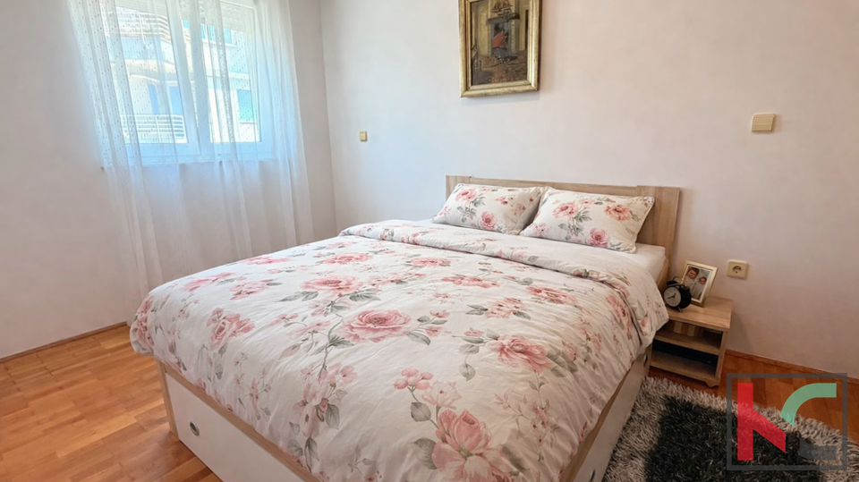 PULA&comma; VERUDA&comma; STAN 2SS&plus;DB NA PO&Zcaron;ELJNOJ LOKACIJI&comma; 200M OD PLA&Zcaron;E &num;PRODAJA
