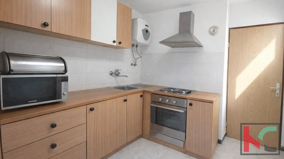 PULA&comma; GARSONJERA 27&comma;34M2 &num;PRODAJA