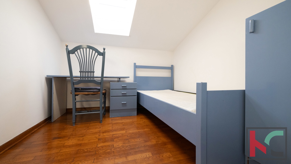 ISTRA&comma; BRTONIGLA&comma; KVALITETNO OBNOVLJENA KU&Cacute;A U SRCU ISTRE&comma; &num;PRODAJA