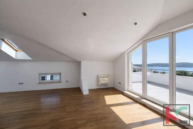 MEDULIN, PENTHOUSE 191 m2 SA POGLEDOM NA MORE #PRODAJA