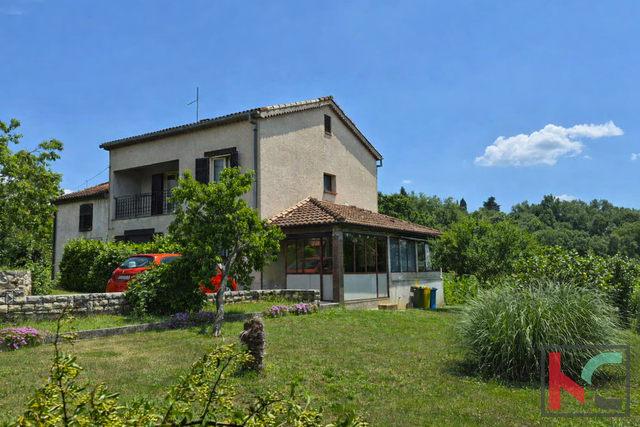MOTOVUN, OKOLICA, SAMOSTOJEĆA KUĆA 200 M2 #PRODAJA