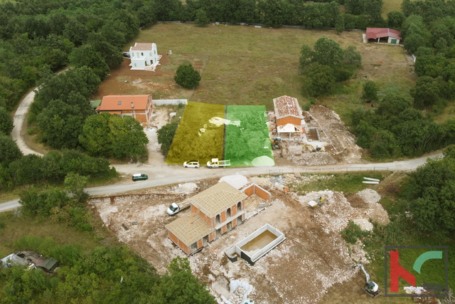 ISTRA-ŽMINJ, GRAĐEVINSKO ZEMLJIŠTE 589 m² – PRAVOMOĆNA GRAĐEVINSKA DOZVOLA, PLAĆENE KOMUNALIJE, ODMAH SPREMNO ZA GRADNJU, #PRODAJA