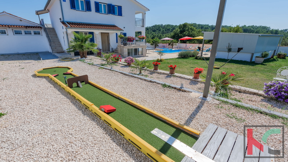Hi&scaron;a&comma; 200 m2&comma; Prodaja&comma; &Zcaron;minj