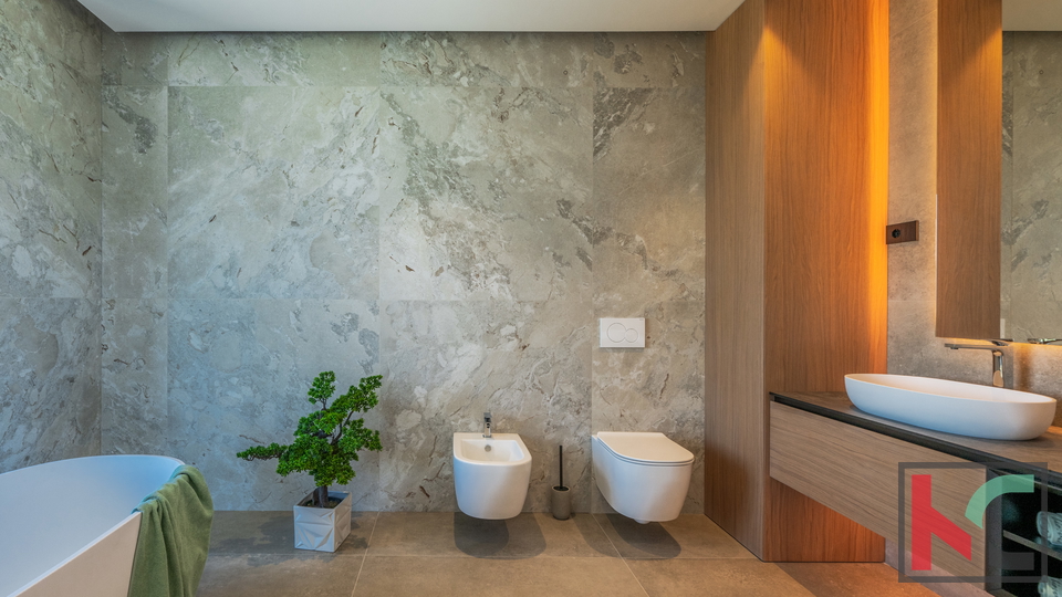 ISTRA&comma; MODERNA VILA S POGLEDOM NA MORE&comma; &num;PRODAJA