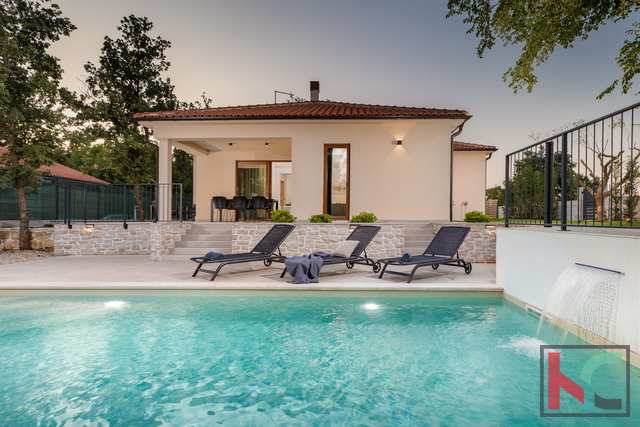 ISTRA, SVETVINČENAT, PROSTRANA PRIZEMNICA  S BAZENOM,  #PRODAJA