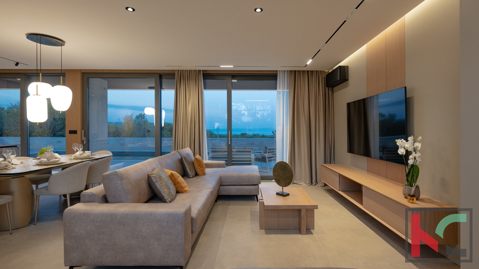 ISTRA&comma; MODERNA VILA S POGLEDOM NA MORE&comma; &num;PRODAJA