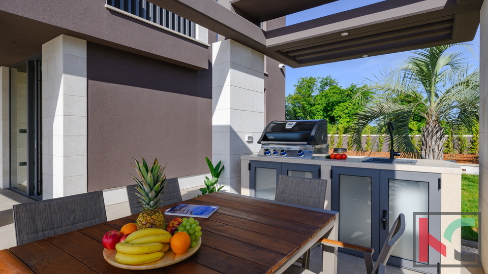 ISTRA&comma; MODERNA VILA S POGLEDOM NA MORE&comma; &num;PRODAJA