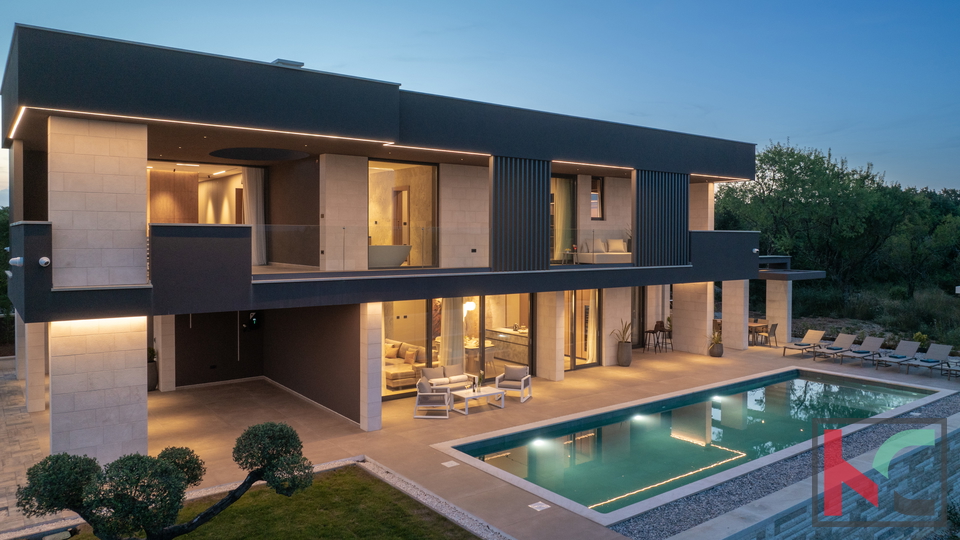 ISTRA&comma; MODERNA VILA S POGLEDOM NA MORE&comma; &num;PRODAJA