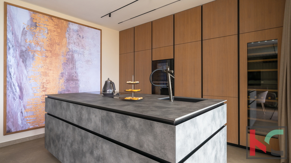 ISTRA&comma; MODERNA VILA S POGLEDOM NA MORE&comma; &num;PRODAJA