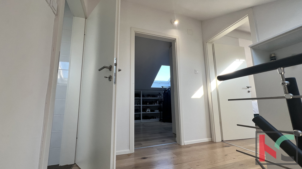 POREČ, TROSOBAN STAN 126 m2 #PRODAJA