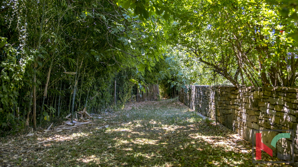 ISTRA, BOLJUN, WIR VERKAUFEN EIN DORF AN EINER FANTASTISCHEN LAGE MIT SCHÖNEM AUSBLICK #VERKAUF