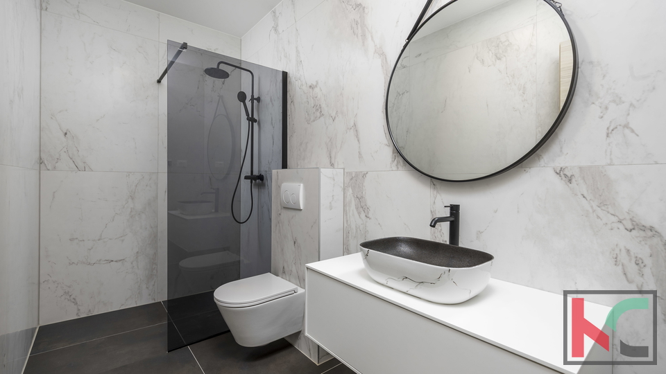 LUKSUZNA VILA&comma; 200m2&comma;TINJAN&comma; &num;NAJAM