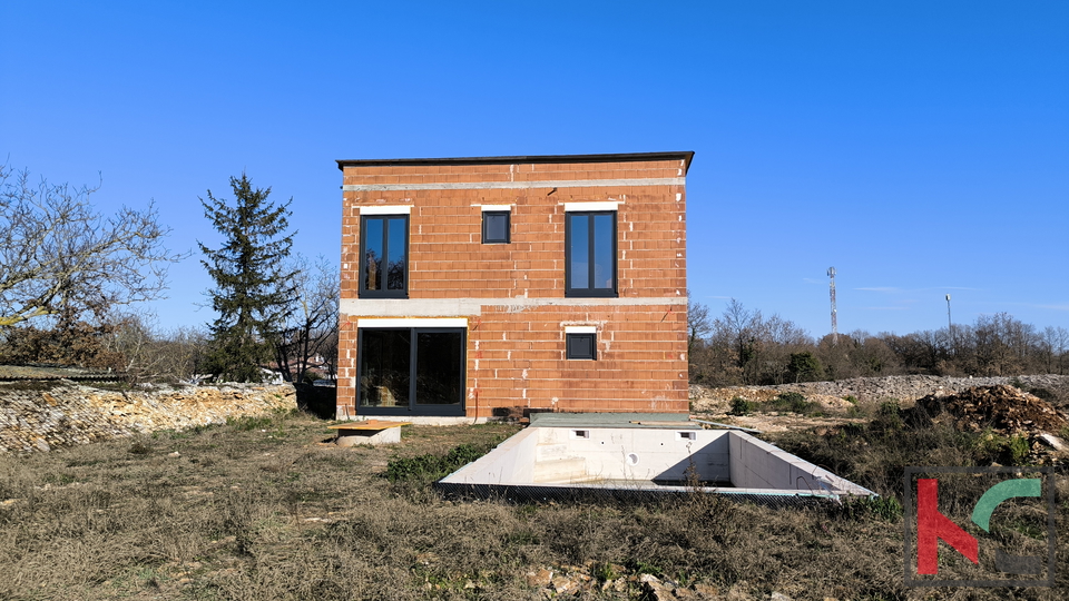 ISTRA&comma; KANFANAR&comma; ROH BAU KU&Cacute;A &num;PRODAJA