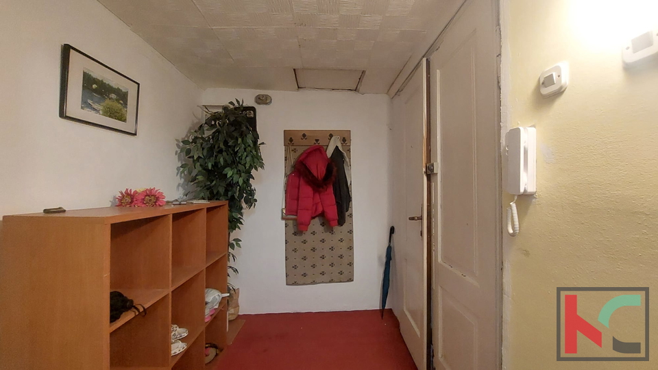 Wohnung, 95 m2, Verkauf, Pula - Centar