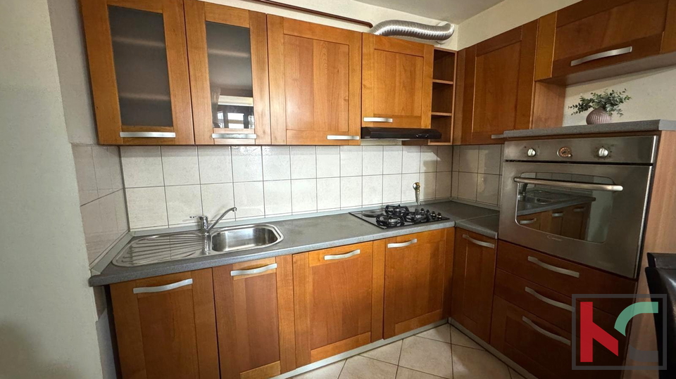 Apartment&comma; 74 m2&comma; For Sale&comma; Pula - &Scaron;iri centar