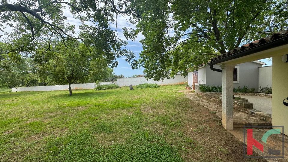 ISTRA, MANJADVORCI, REKONSTRUIRANA KUĆA SA BAZENOM, #PRODAJA