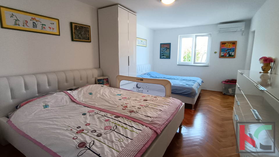 ISTRA, POREČ, STAN S 2 SPAVAĆE SOBE I PRIVATNIM BAZENOM, #PRODAJA