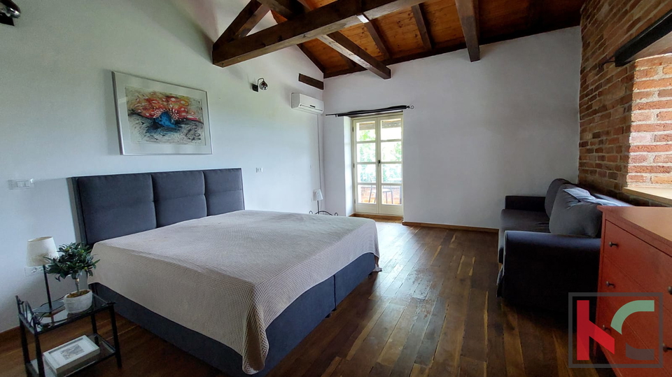 ISTRA, TINJAN,  KAMENA VILA SA BAZENOM, # PRODAJA