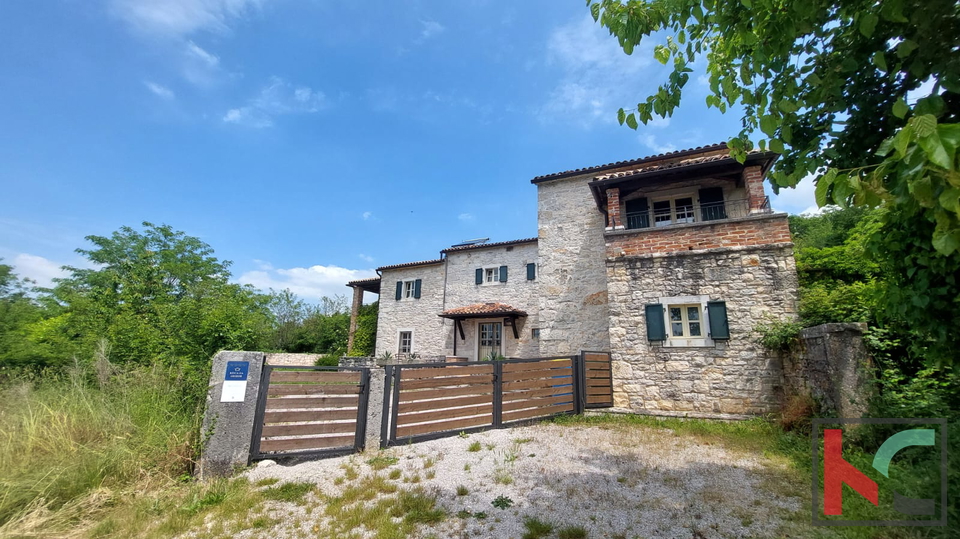 ISTRA, TINJAN,  KAMENA VILA SA BAZENOM, # PRODAJA