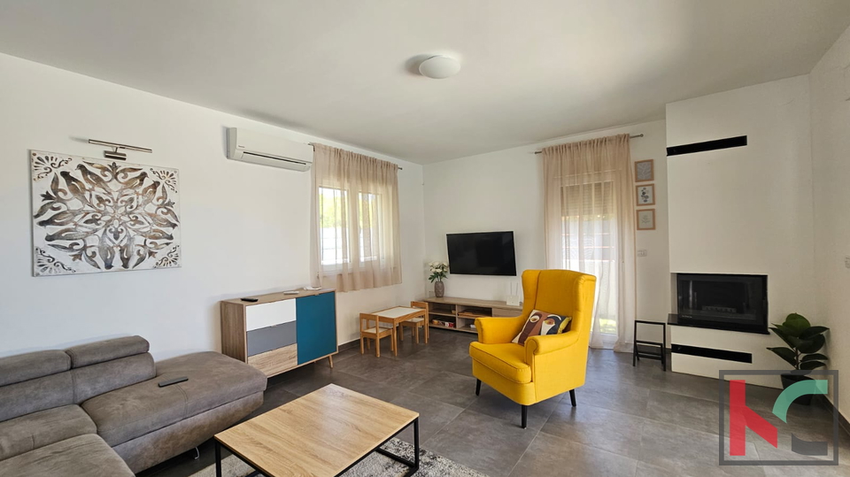 ISTRA, PULA, KUĆA SA BAZENOM, 3 SS SA VLASTITIM KUPAONICAMA, #PRODAJA