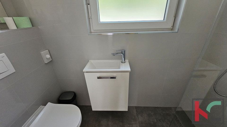 ISTRA, PULA, KUĆA SA BAZENOM, 3 SS SA VLASTITIM KUPAONICAMA, #PRODAJA