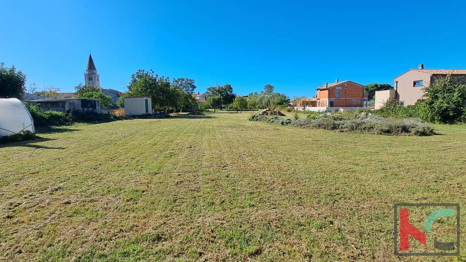 ŠIŠAN, GRAĐEVINSKO ZEMLJIŠTE, 796M2 #PRODAJA