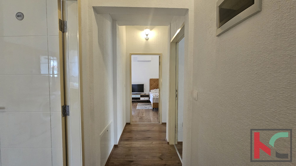 ISTRA, SVETVINČENAT, KUĆA SA BAZENOM I UREĐENOM OKUĆNICOM, 4 SPAVAĆE SOBE, 3 KUPAONICE, #PRODAJA