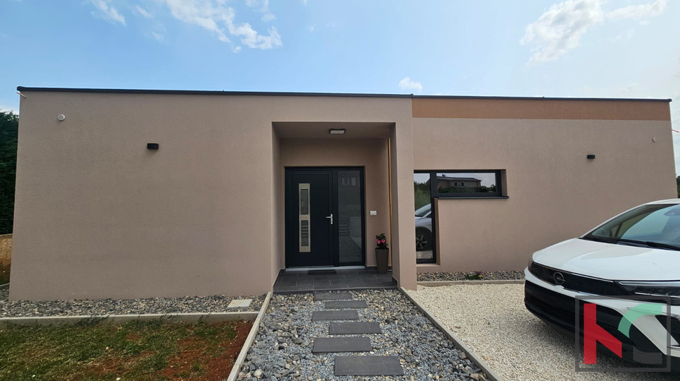 SVETVINČENAT, ŠTOKOVCI, PRIZEMNA KUĆA SA BAZENOM 102m2#PRODAJA