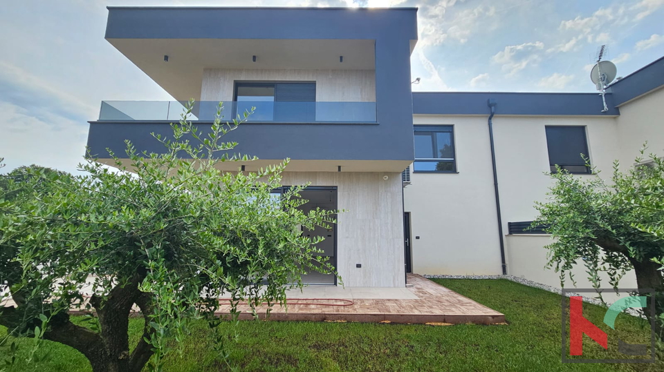 ISTRA, MEDULIN, DVOJNA KUĆA SA BAZENOM I GARAŽOM, UPORABNA DOZVOLA, BLIZINA MORA, #PRODAJA