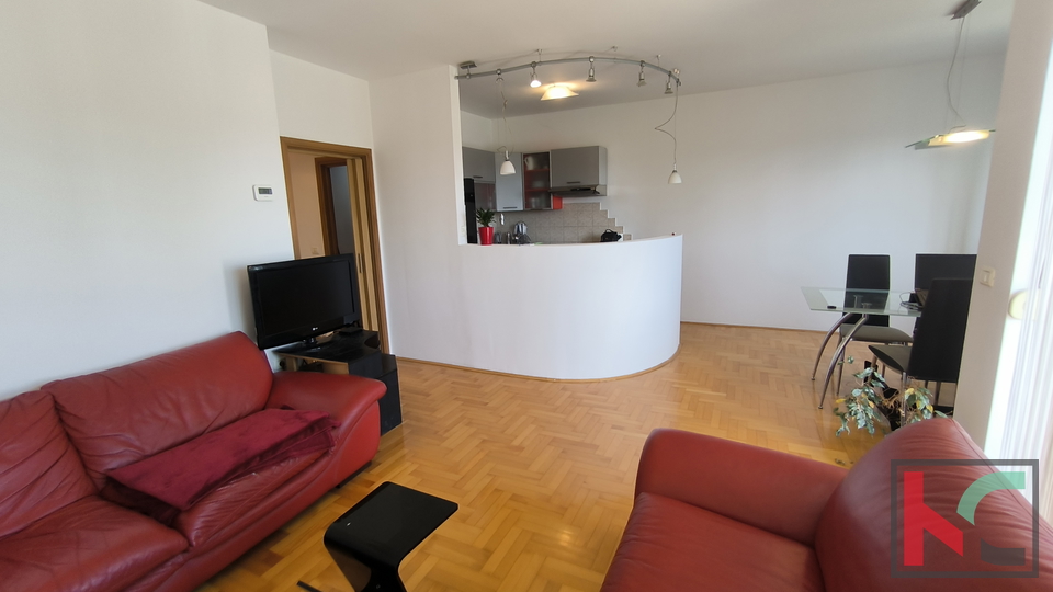 PULA, GREGOVICA, STAN 49 M2 SA CENTRALNIM GRIJANJEM #PRODAJA