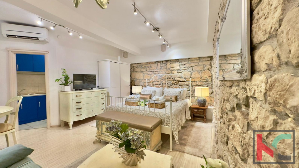 ROVINJ, CENTAR,  SAVRŠEN STAN ZA NAJAM  #PRODAJA