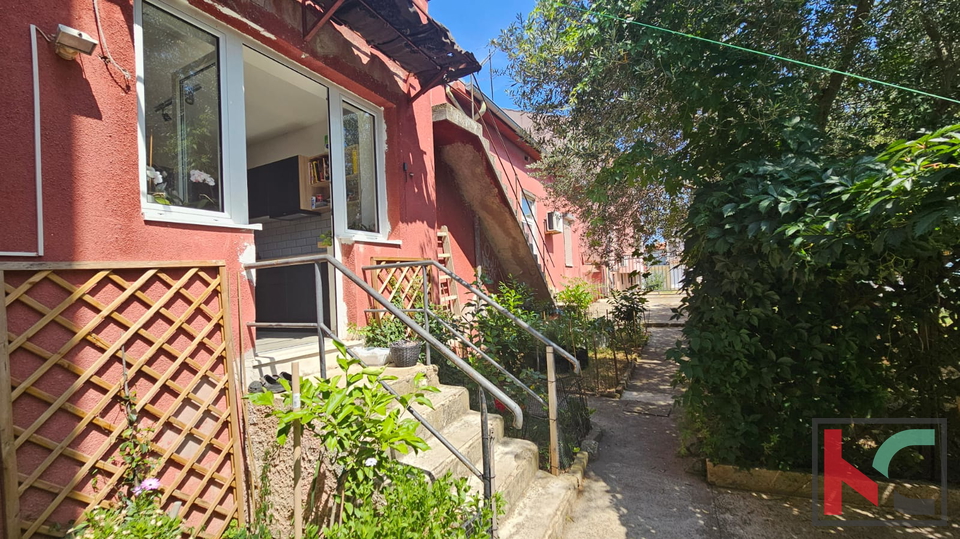 ISTRA, PULA, VERUDA, KUĆA NA TRAŽENOJ LOKACIJI SA OKUĆNICOM, #PRODAJA