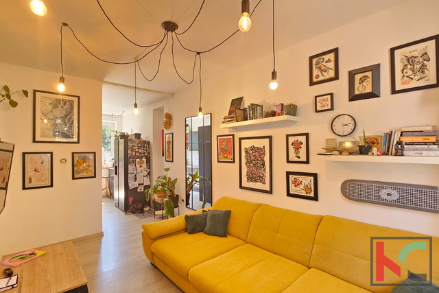 House, 190 m2, For Sale, Pula - Veruda