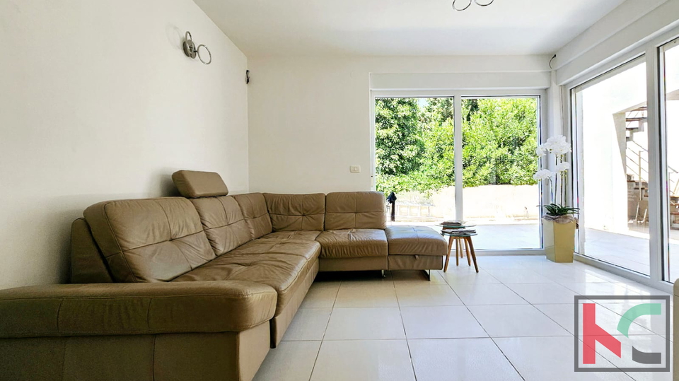 KUĆA NA TRI ETAŽE PREMANTURA, POGLED MORE 130M2 #PRODAJA