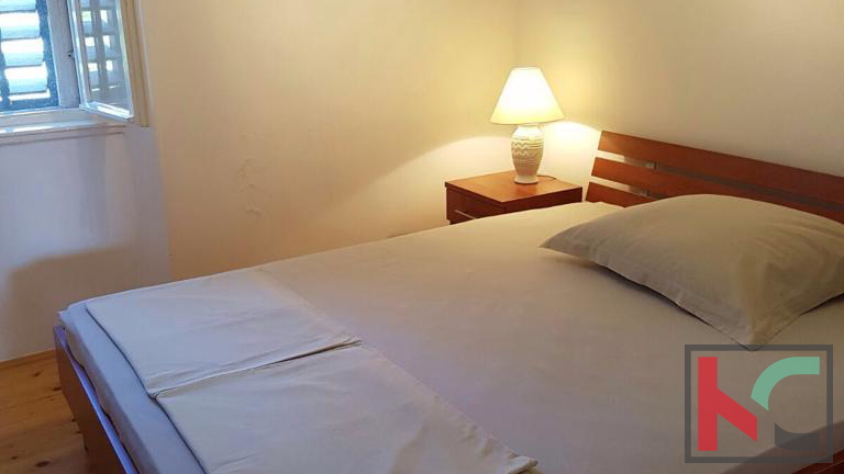 ROVINJ, CENTAR, VELIKI STAN U BAROKNOJ PALAČI 80M2 #PRODAJA
