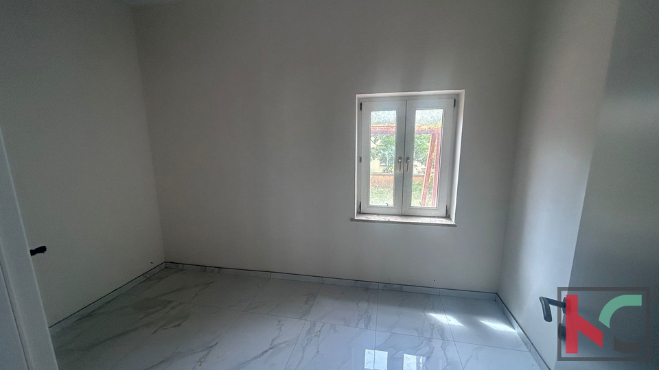 ISTRA, POREČ, STAN U PRIZEMLJU SA VEĆOM OKUĆNICOM, 2SS+DB, #PRODAJA