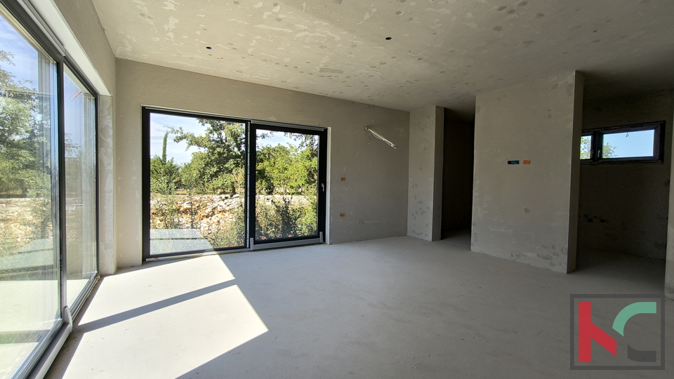 ISTRA, KANFANAR, SAMOSTOJEĆA KUĆA S BAZENOM #PRODAJA