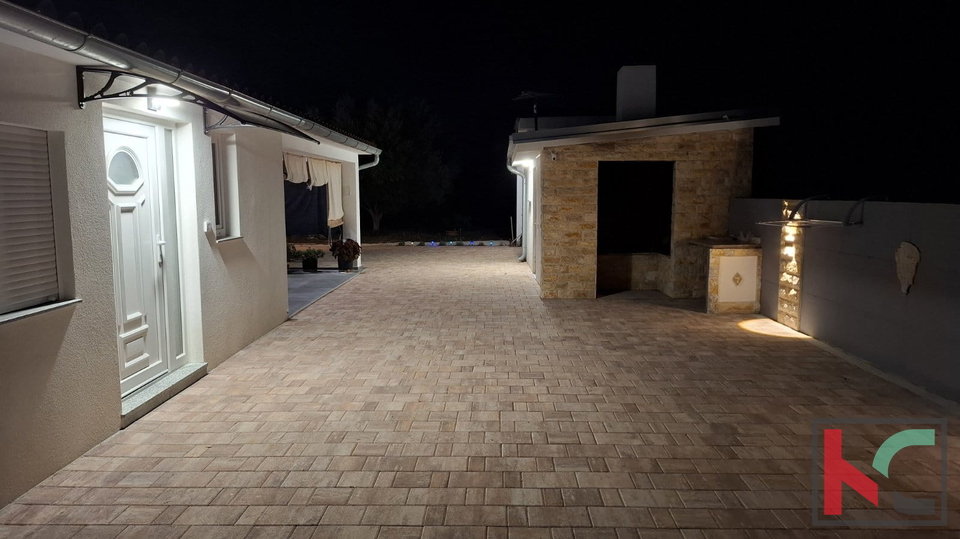 &Scaron;i&scaron;an&comma; samostojna hi&scaron;a 101 m2 na povr&scaron;ini 1104 m2&comma; mirna lokacija&comma; dobra nalo&zcaron;ba &num;prodaja