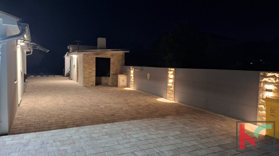 &Scaron;i&scaron;an&comma; samostojna hi&scaron;a 101 m2 na povr&scaron;ini 1104 m2&comma; mirna lokacija&comma; dobra nalo&zcaron;ba &num;prodaja