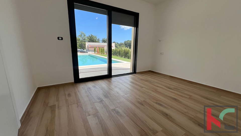 ISTRA, ŽMINJ, MODERNA PRIZEMNICA S BAZENOM #PRODAJA