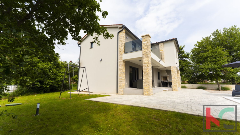 &Lcy;&acy;&bcy;&icy;&ncy;&comma; &ocy;&kcy;&rcy;&iecy;&scy;&tcy;&ncy;&ocy;&scy;&tcy;&icy;&comma; &ocy;&tcy;&dcy;&iecy;&lcy;&softcy;&ncy;&ocy;&scy;&tcy;&ocy;&yacy;&shchcy;&icy;&jcy; &dcy;&ocy;&mcy; &scy; &bcy;&acy;&scy;&scy;&iecy;&jcy;&ncy;&ocy;&mcy; 150 &mcy;2 &num;&pcy;&rcy;&ocy;&dcy;&acy;&zhcy;&acy;