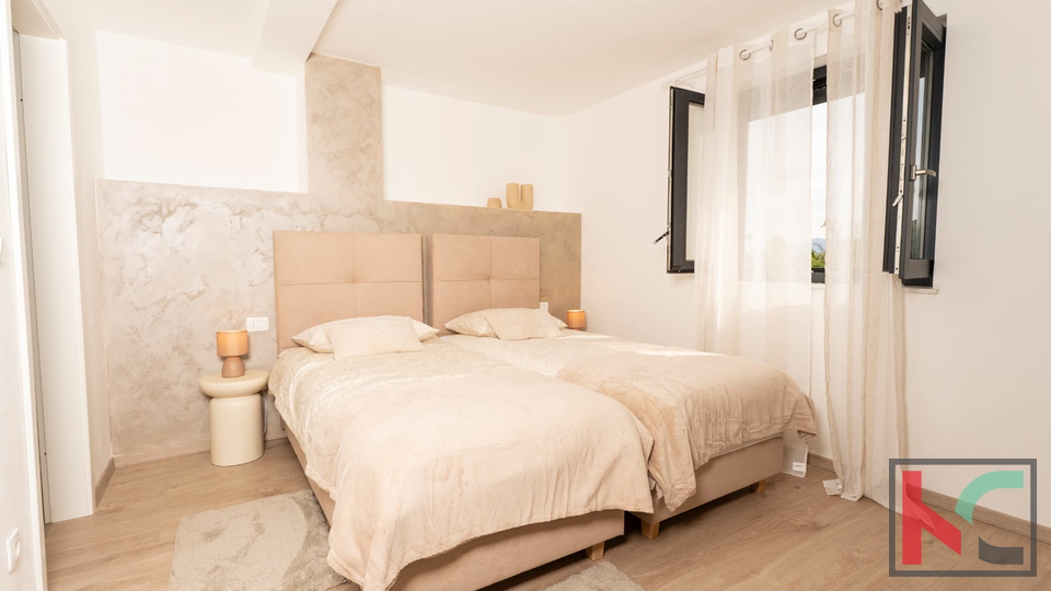 &Lcy;&acy;&bcy;&icy;&ncy;&comma; &ocy;&kcy;&rcy;&iecy;&scy;&tcy;&ncy;&ocy;&scy;&tcy;&icy;&comma; &ocy;&tcy;&dcy;&iecy;&lcy;&softcy;&ncy;&ocy;&scy;&tcy;&ocy;&yacy;&shchcy;&icy;&jcy; &dcy;&ocy;&mcy; &scy; &bcy;&acy;&scy;&scy;&iecy;&jcy;&ncy;&ocy;&mcy; 150 &mcy;2 &num;&pcy;&rcy;&ocy;&dcy;&acy;&zhcy;&acy;