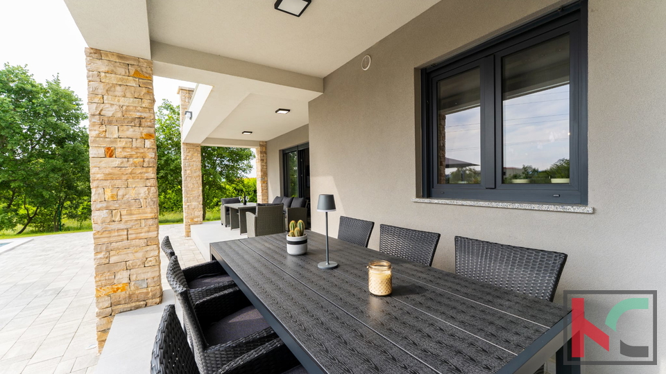 &Lcy;&acy;&bcy;&icy;&ncy;&comma; &ocy;&kcy;&rcy;&iecy;&scy;&tcy;&ncy;&ocy;&scy;&tcy;&icy;&comma; &ocy;&tcy;&dcy;&iecy;&lcy;&softcy;&ncy;&ocy;&scy;&tcy;&ocy;&yacy;&shchcy;&icy;&jcy; &dcy;&ocy;&mcy; &scy; &bcy;&acy;&scy;&scy;&iecy;&jcy;&ncy;&ocy;&mcy; 150 &mcy;2 &num;&pcy;&rcy;&ocy;&dcy;&acy;&zhcy;&acy;