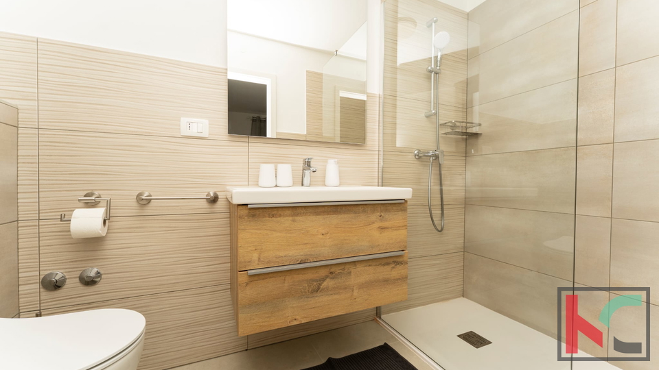 &Lcy;&acy;&bcy;&icy;&ncy;&comma; &ocy;&kcy;&rcy;&iecy;&scy;&tcy;&ncy;&ocy;&scy;&tcy;&icy;&comma; &ocy;&tcy;&dcy;&iecy;&lcy;&softcy;&ncy;&ocy;&scy;&tcy;&ocy;&yacy;&shchcy;&icy;&jcy; &dcy;&ocy;&mcy; &scy; &bcy;&acy;&scy;&scy;&iecy;&jcy;&ncy;&ocy;&mcy; 150 &mcy;2 &num;&pcy;&rcy;&ocy;&dcy;&acy;&zhcy;&acy;