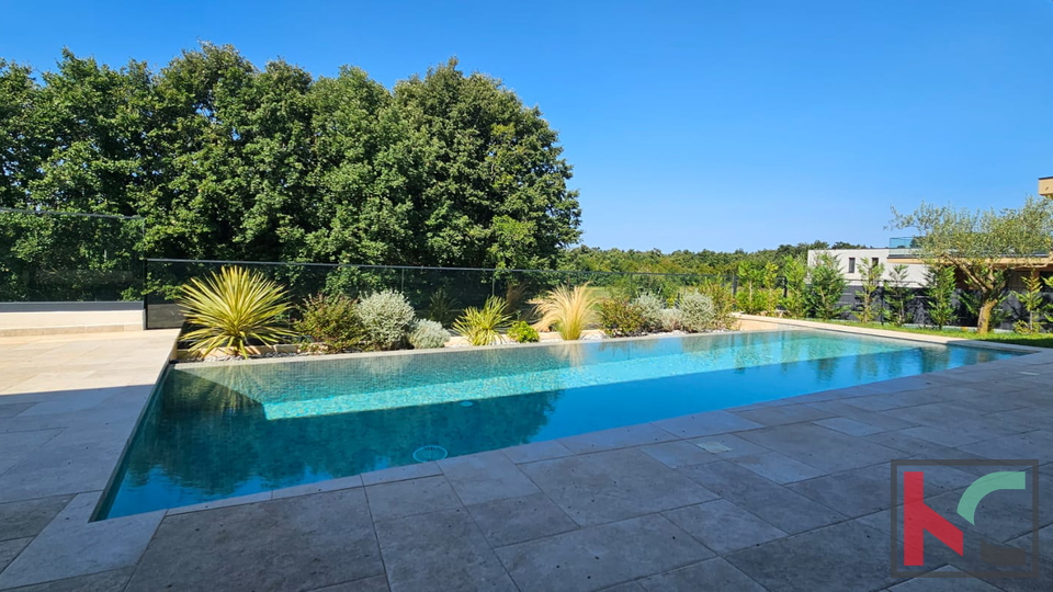 Hi&scaron;a&comma; 162 m2&comma; Prodaja&comma; Svetvin&ccaron;enat