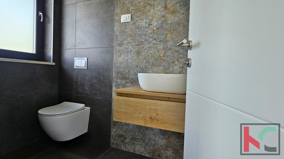 Hi&scaron;a&comma; 162 m2&comma; Prodaja&comma; Svetvin&ccaron;enat