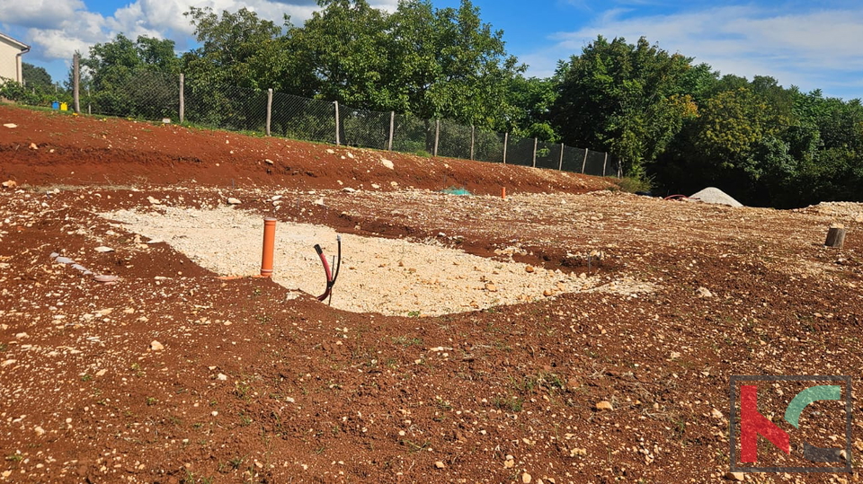 Zemlji&scaron;&ccaron;e&comma; 3016 m2&comma; Prodaja&comma; Barban