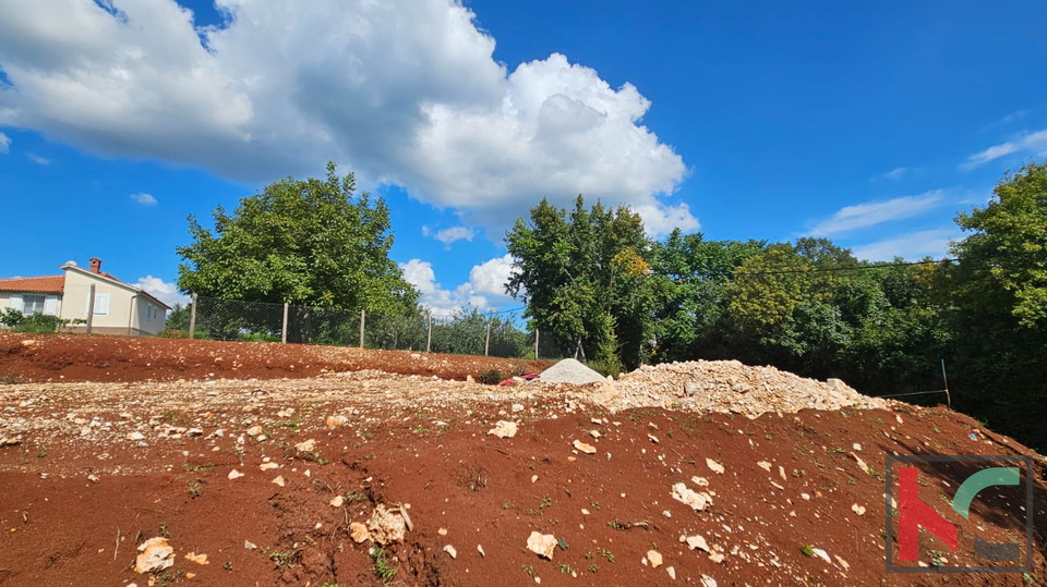 Zemlji&scaron;&ccaron;e&comma; 3016 m2&comma; Prodaja&comma; Barban